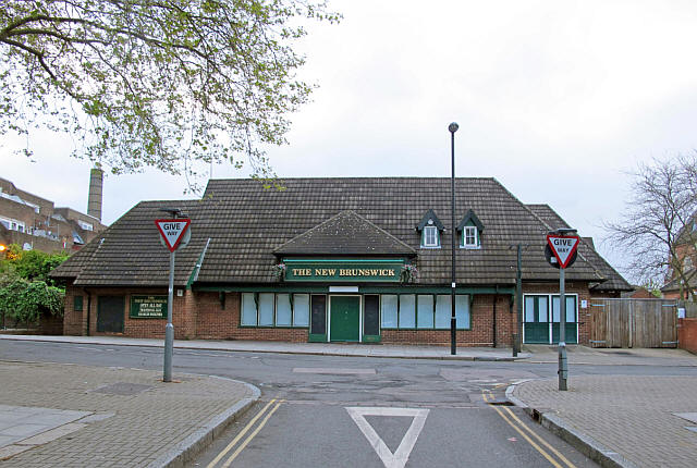 New Brunswick, 126 Dartmouth Park Hill, London N19 - in 2013