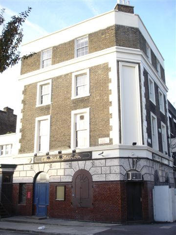 Prince Albert, 37 Wharfdale Road, Islington - in November 2006
