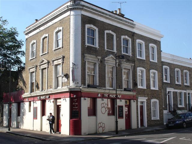 Ram & Teasel, 39 Queen's Head Street, N1 - in October 2007