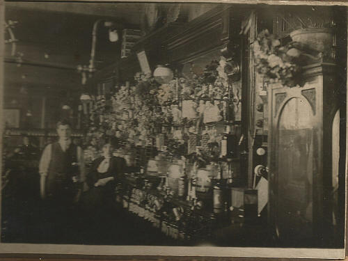 Swan Tavern, 125 Caledonian Road  - Licensees  in the picture are Basil Brooks and Elizabeth Clara Pape in circa 1911