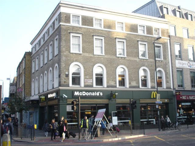 Victoria Hotel, 302 Pentonville Road, N1 - in October 2007