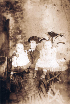 Mary Ann Pratt, wife of George Edward Pratt - probably in the 1880s when they were still living in Commercial Road