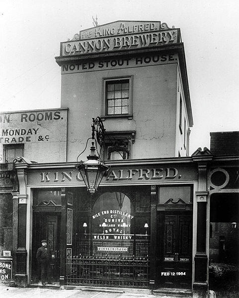 King Alfred, 28 Lisson Grove, Marylebone - in 1904