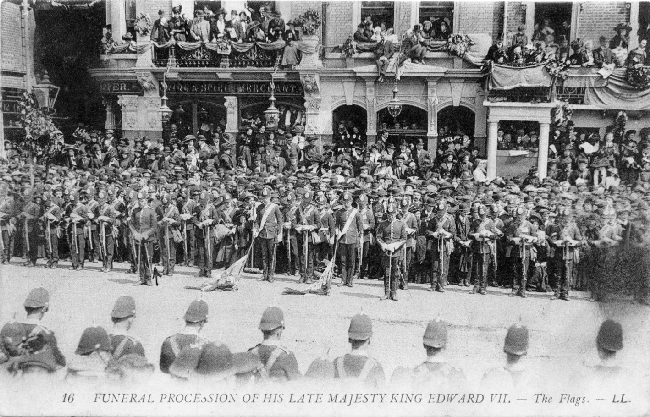 New Inn, Edgware Road, Marylebone  - in May 1910 in the funeral procession for King Edward VII