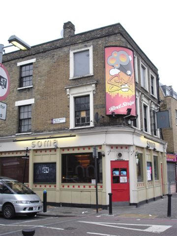 Kings Arms, 230 Mile End Road - in October 2006