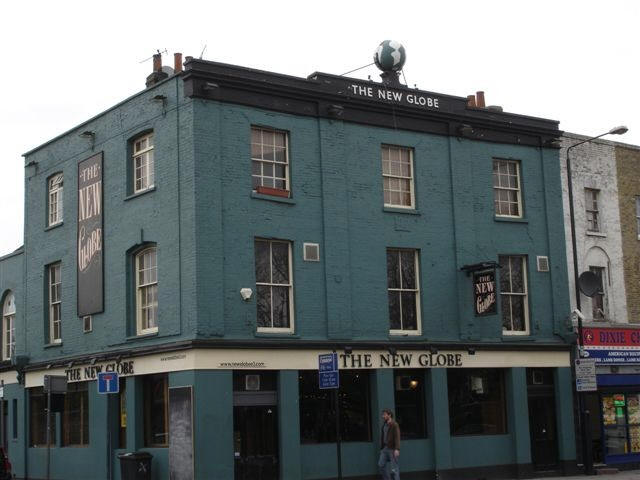 New Globe, 359 Mile End Road - in August 2006