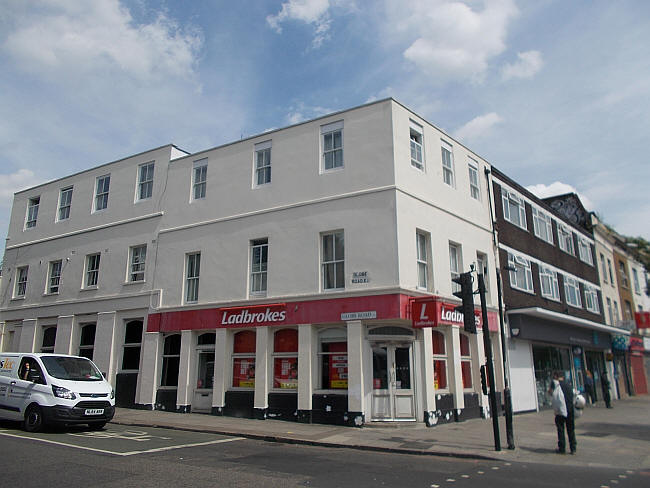 Old Globe, 191 Mile End Road - in June 2018