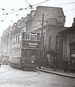 Prince of Wales, 2 Grove Road, Mile End, E3 - in 1915