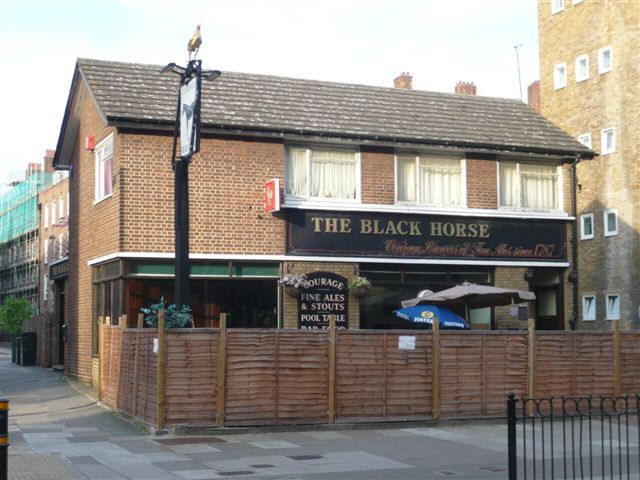 Black Horse, 254 Tabard Street SE1 4UN - in May 2008