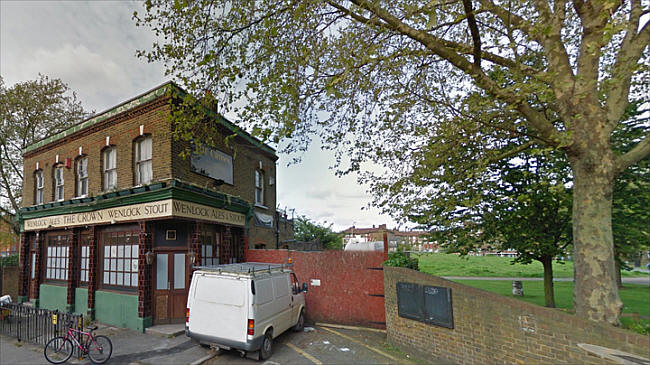 Crown, 115 & 117 Brandon Street, Walworth SE7 - in 2012