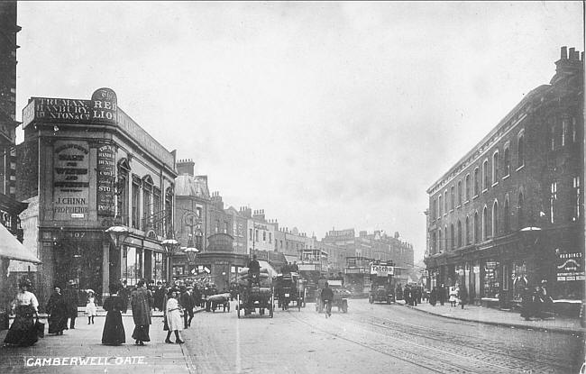 Red Lion, Walworth Road between Mount street & Westmoreland road - in 1908, with landlord John chinn