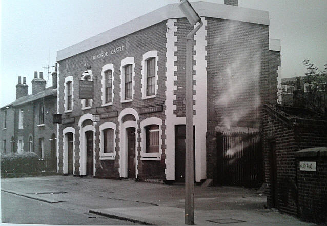 Windsor Castle, 34 Maxey Road, Plumstead - in 1971 shortly before demolition