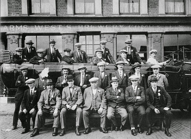 Ironmongers Arms, 210 West Ferry Road, Poplar - West Brewery Company