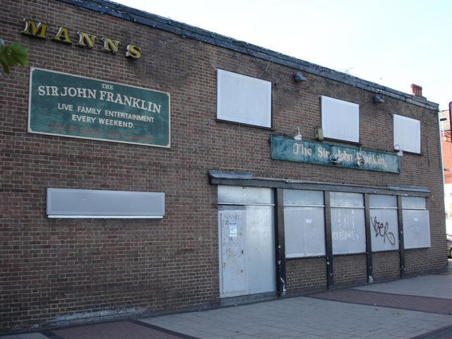 Sir John Franklin, 269 East India Dock Road, Poplar - in November 2006