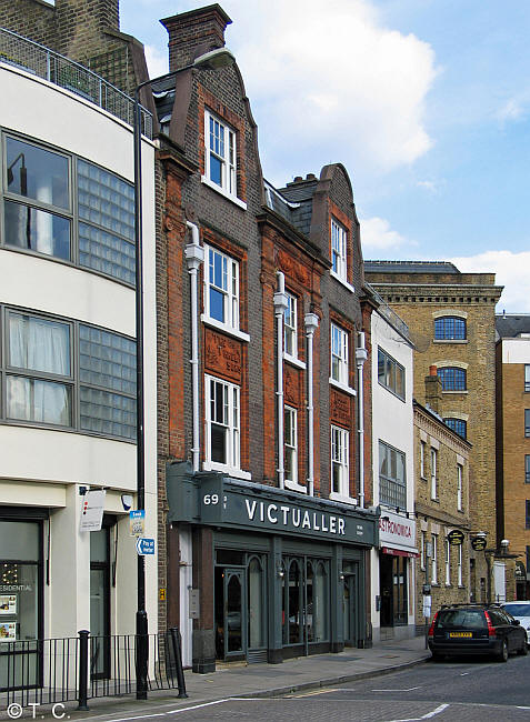 Three Suns, 61 Garnet Street, E1 - in June 2014