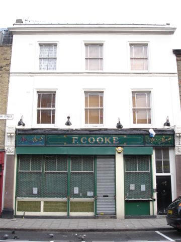 Hare, 150 Hoxton Street N1 - in December 2006