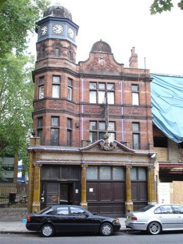 Ye Old Axe, 69 Hackney Road - in September 2006