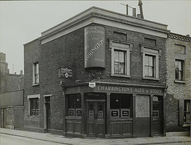 Queen Victoria, 78 Hows Street, Kingsland Road, Shoreditch E2