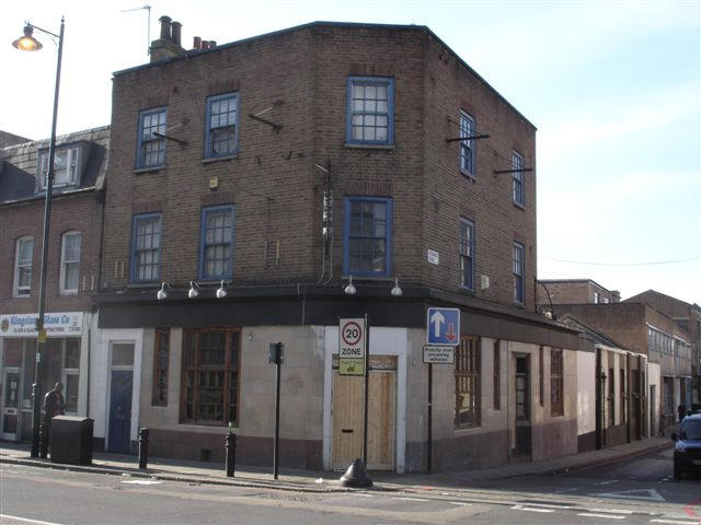 Victory, 281 Kingsland Road - in November 2006