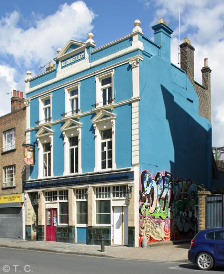 White Hart, 70 Hoxton Street, N1 - in August 2010