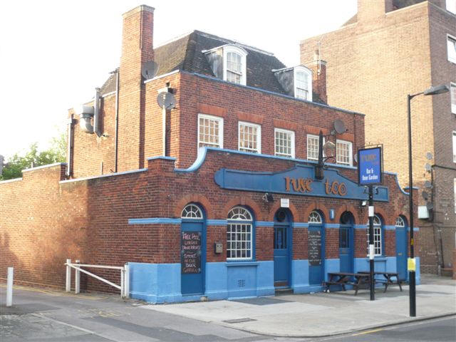 Golden Fleece, 37 Law Street, SE1 - in May 2008
