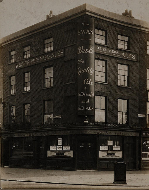 Swan, 125 Blackfriars Road, Southwark St George Martyr