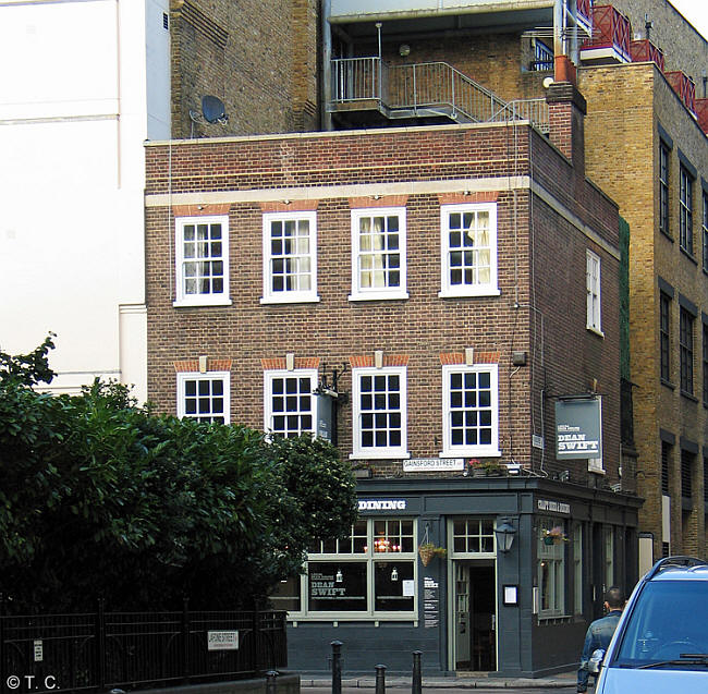 Bricklayers Arms, 10 Gainsford Street, SE1 - in October 2014