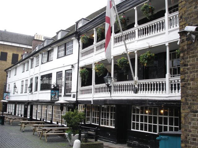 George Inn, Borough High Street - in January 2007