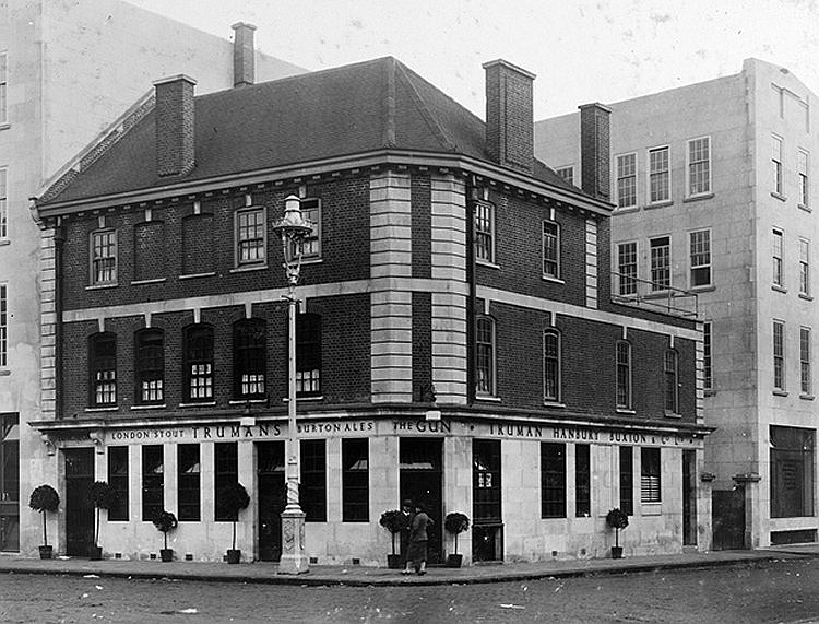 Gun, 31 Brushfield Street, Spitalfields- circa 1950