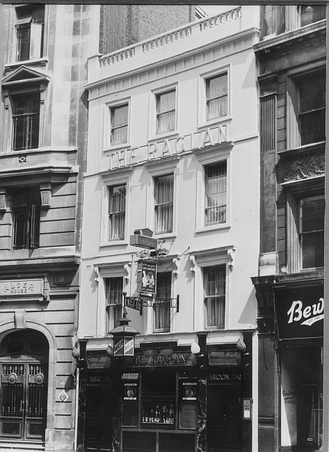 The Raglan, St Martins le Grand - in 1955