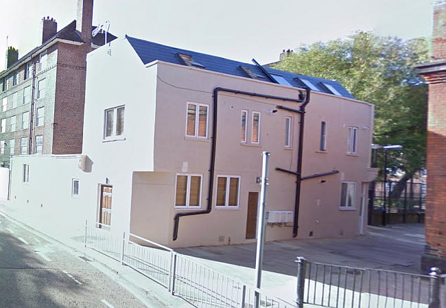 Flats on the Railway Arms, 60 Sutton Street, E1 - in 2016