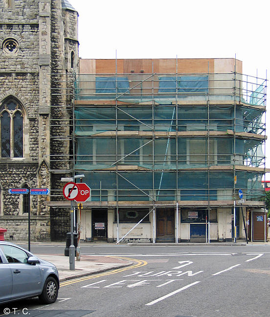 Ship, 387 Cable Street, E1 - in June 2013