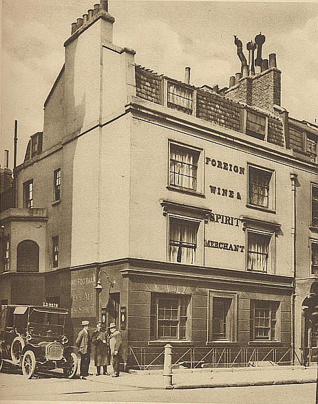 Running Footman, 5 Charles Street, Berkeley Square - circa 1930