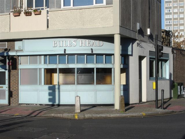 Bulls Head, 125 Central Street - in December 2006