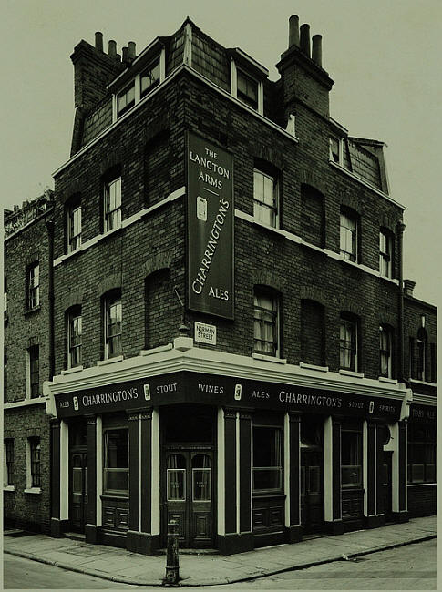 Langton Arms, 22 Normans Buildings, St Luke  EC1 - in 1959