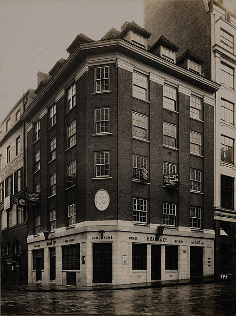 Steam Packet Tavern, 128 Lower Thames Street, London EC3