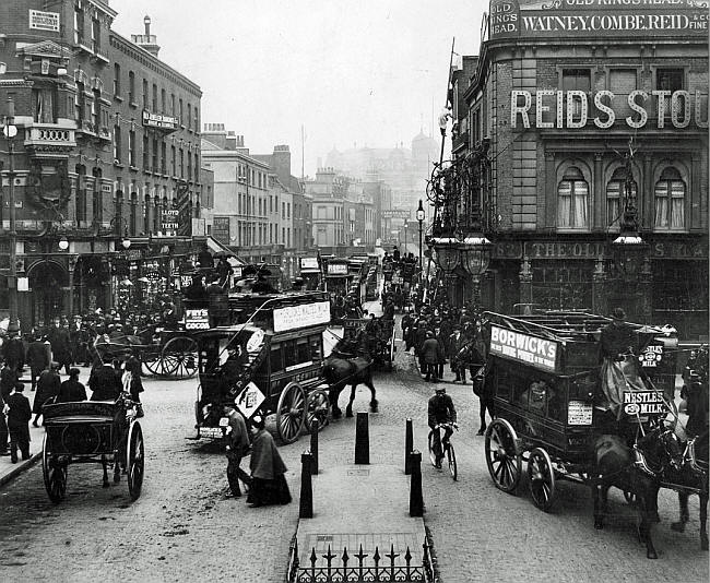 Old Kings Head, 282 Euston Road - in 1904. Long demolished, the photograph shows the view across Euston Road to Hampstead Road.