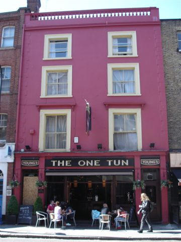 One Tun, 58 & 60 Goodge Street, W1 - in May 2007