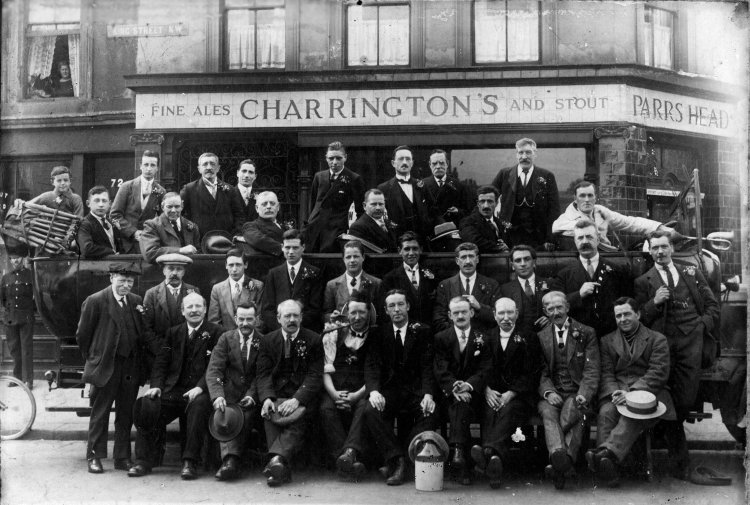 This is taken outside the Parrs Head on it's first men's outing in 1922/23. My Grandfather (John James Carnaby) is sitting in the centre, front and on the left hand side is my Father (also John James Carnby) aged 12/13 yrs - he died aged 94 in 2004.