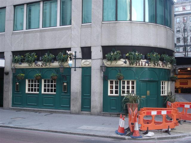 White Swan, 18/20 Farringdon Street, EC4 - in February 2008