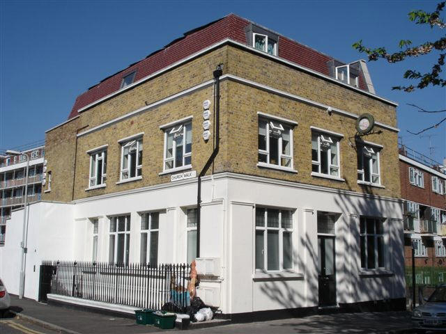 Ebor Arms, 75 Howard Road, N16 - in May 2007