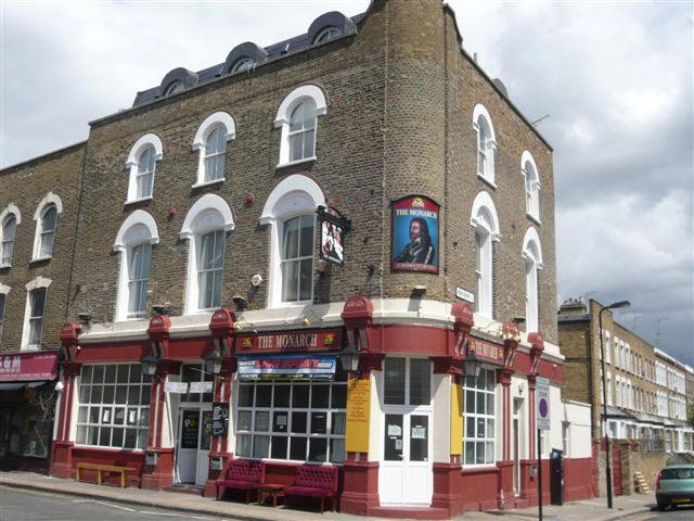 Monarch, 68 Green Lanes, London, N16 - in July 2008