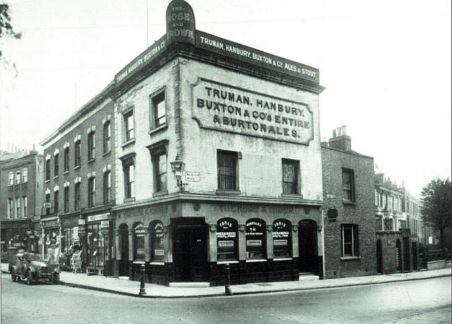 Rose & Crown, Church Street, Stoke Newington - in 1930