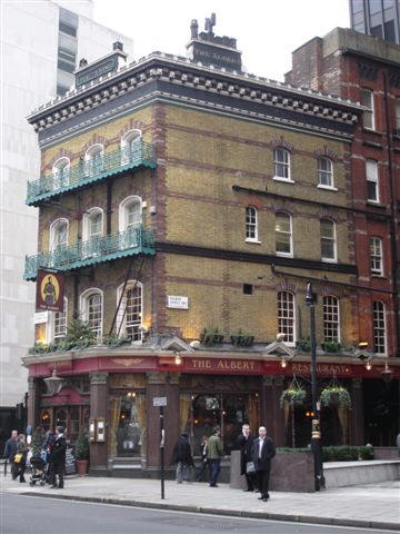 Albert Tavern, 52 Victoria Street - in March, 2007