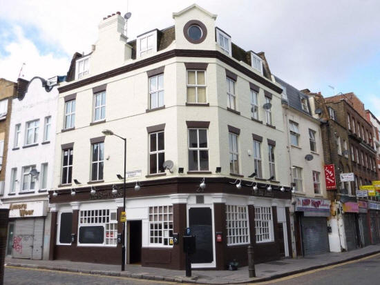 Horse & Groom, 21 Church Lane, E1 - in October 2009