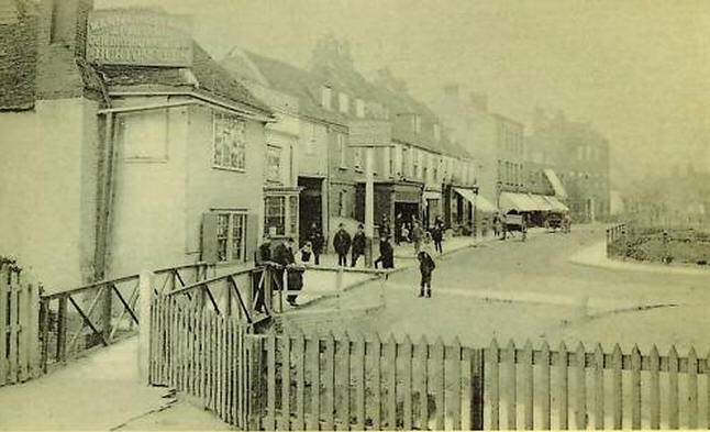 Cross Keys, Edmonton - circa 1890