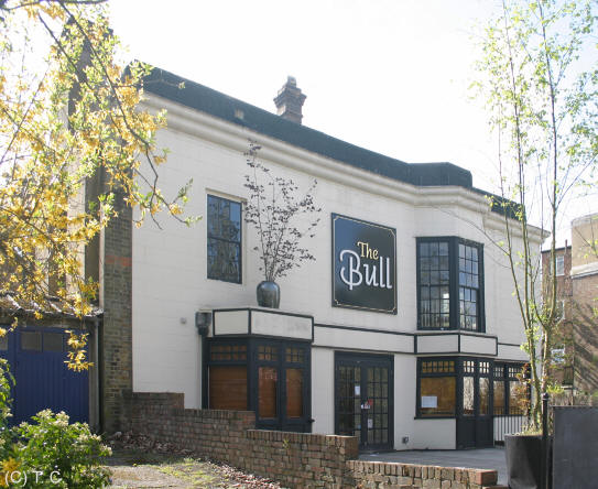 Bull, 13 North Hill, N6 - 25th April 2010