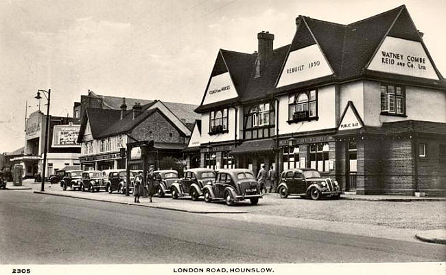Coach & Horses, 684 London Road, Hounslow - circa 1960s