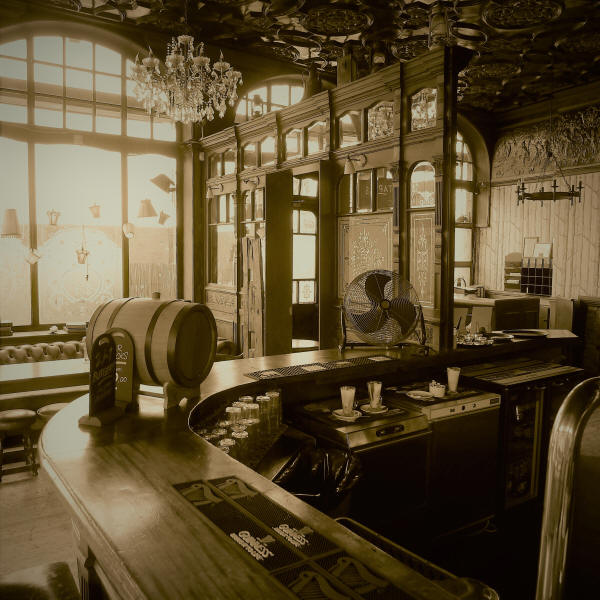 Black Lion bar, 274 Kilburn High Road NW6 - in August 2014