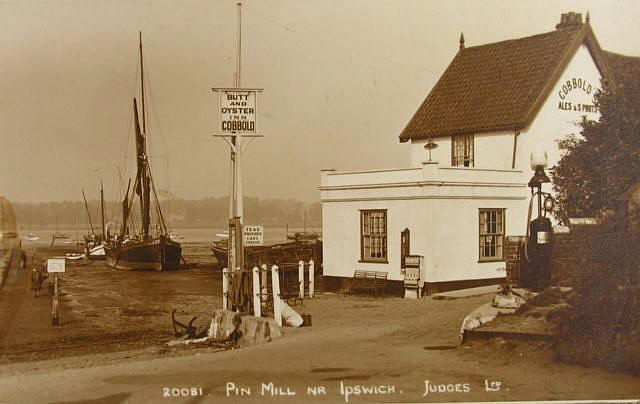 The Butt & Oyster, Pin Mill, near Ipswich